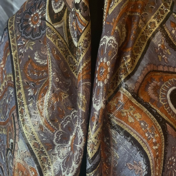 Vintage Oscar De La Renta wrap - Picture 2 of 5
